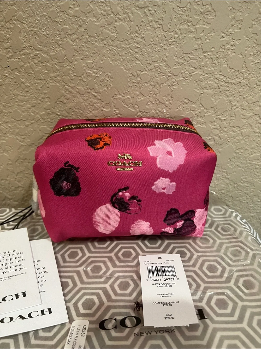 COACH C5582 IMQUK HLFTN FLR Pink Floral Satin Cosmetic Case with Gold-Tone Zip